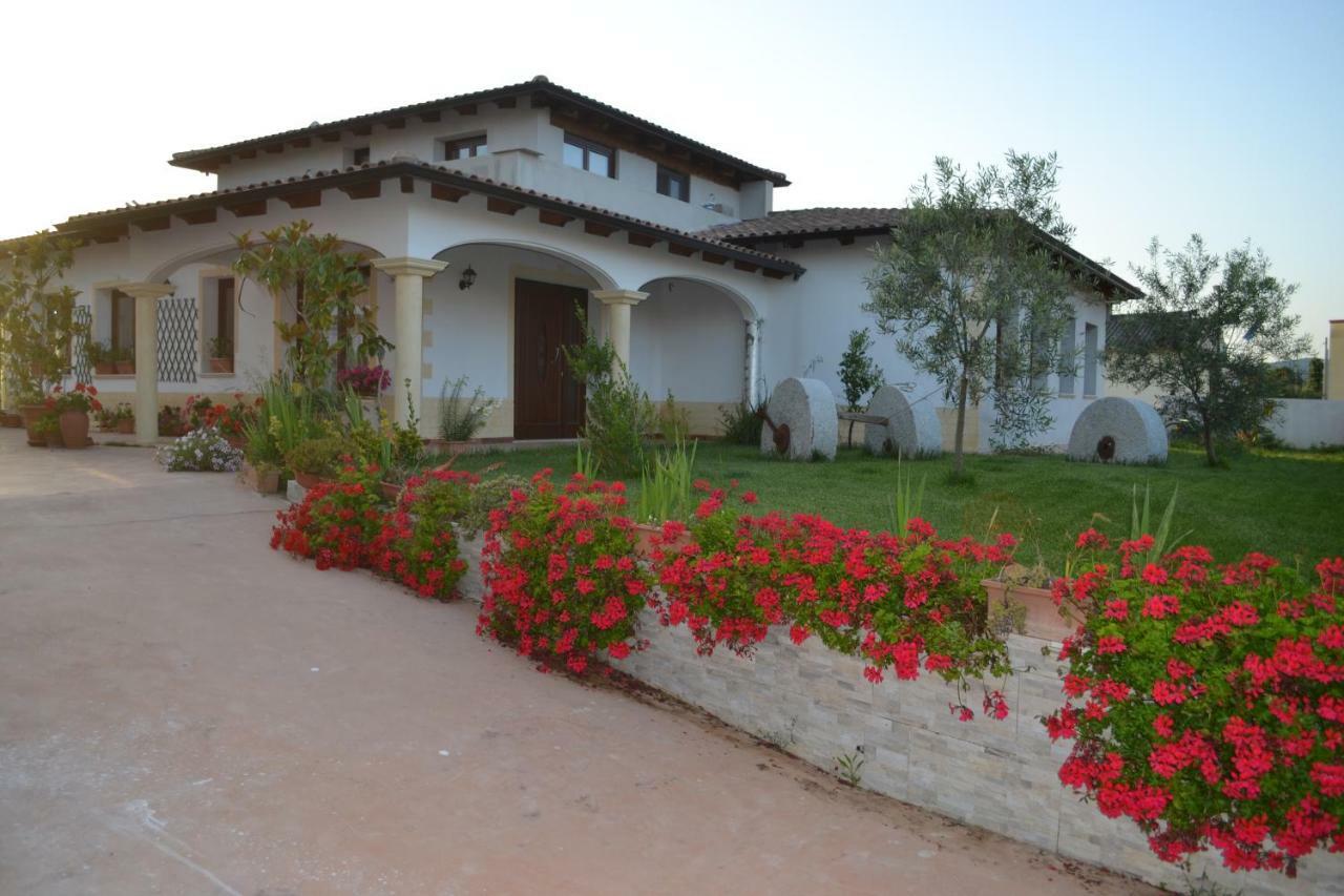 I Giganti Bed & Breakfast Riola Sardo Exterior foto